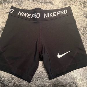 NWOT Nike Pros (kids medium)